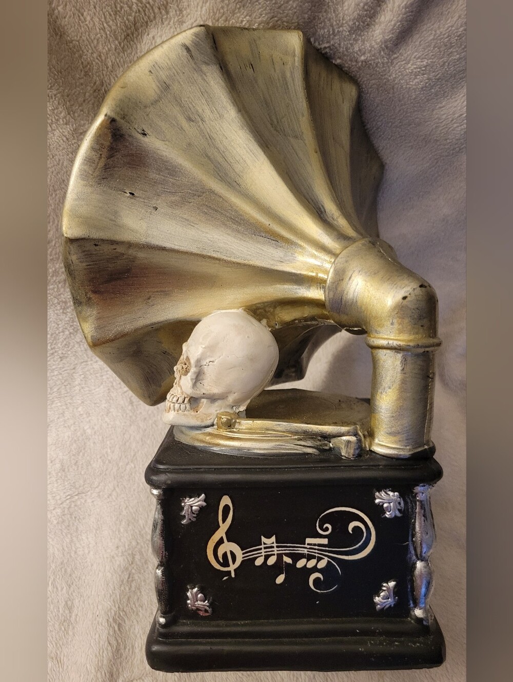 Ashland Gold and Black Skull Gramophone Accent. Hplifays,halloween, Goth. - Picture 2 of 8